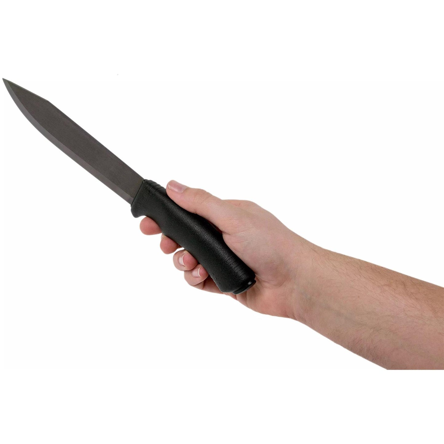 Morakniv Pathfinder taktinis fiksuotas peilis su anglinio plieno ašmenimis ir ergonomiška rankena rankoje.