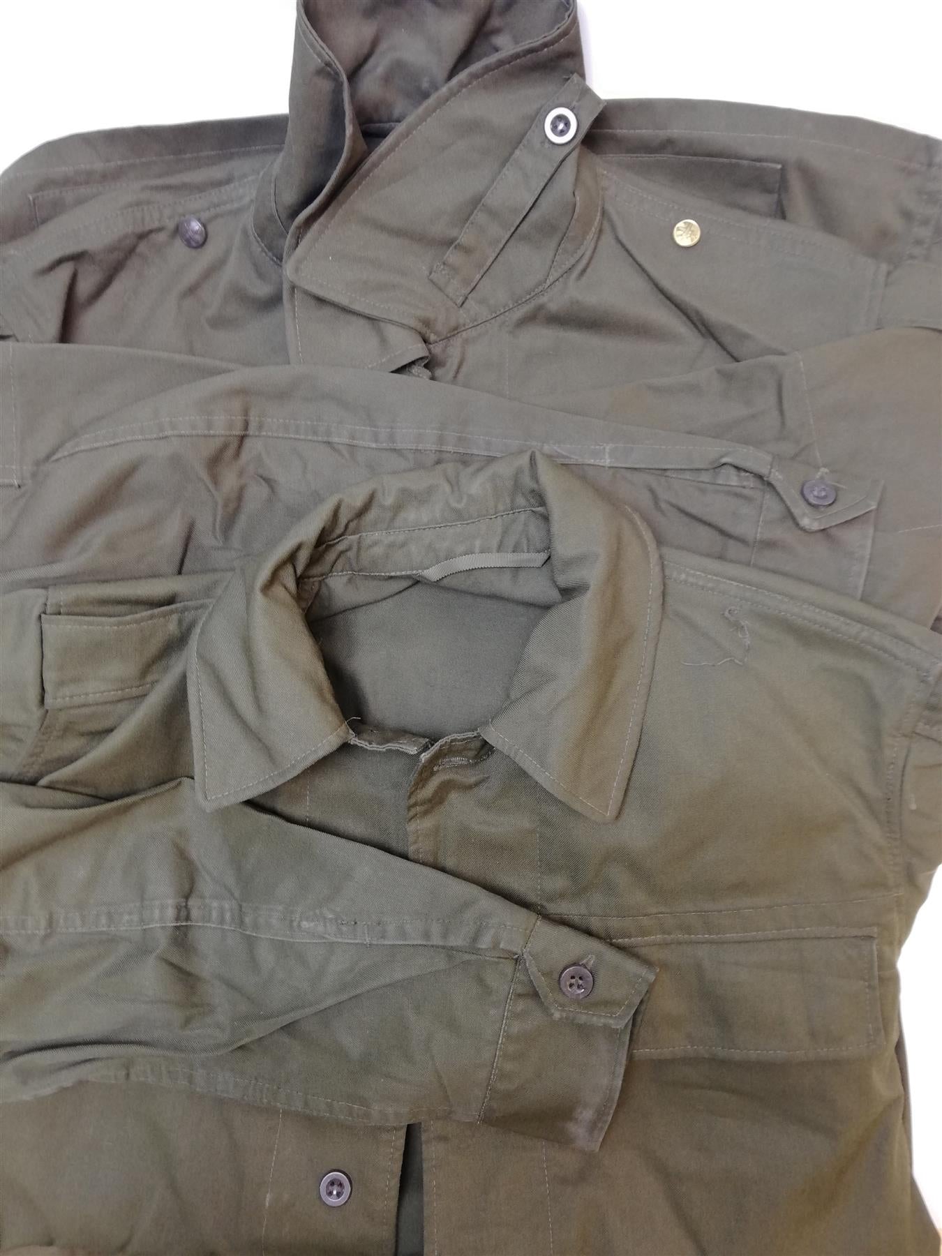 Cekijos kariuomenes M85 CZ senovinis alyvuogiu spalvos svarkas su kisenėmis ir sagomis, pagamintas is medvilnes