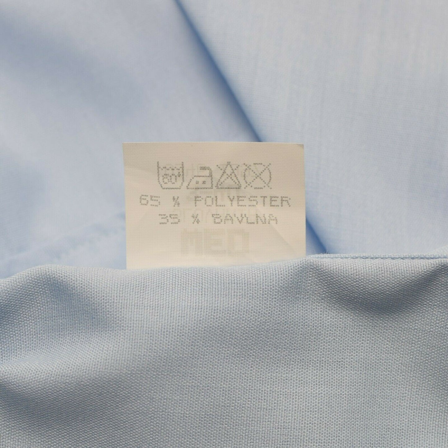 Slovakijos kariuomenės marškiniai trumpomis rankovėmis mėlynos spalvos, polimedvilnės mišinys 65% poliesteris 35% medvilnė.