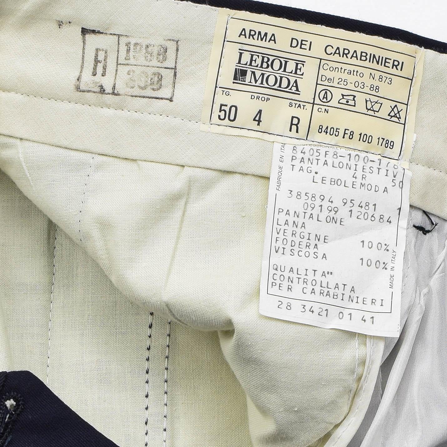 Italijos kariuomenės policijos proginės kelnės mėlynos spalvos su etikete ir dydžio žyme.