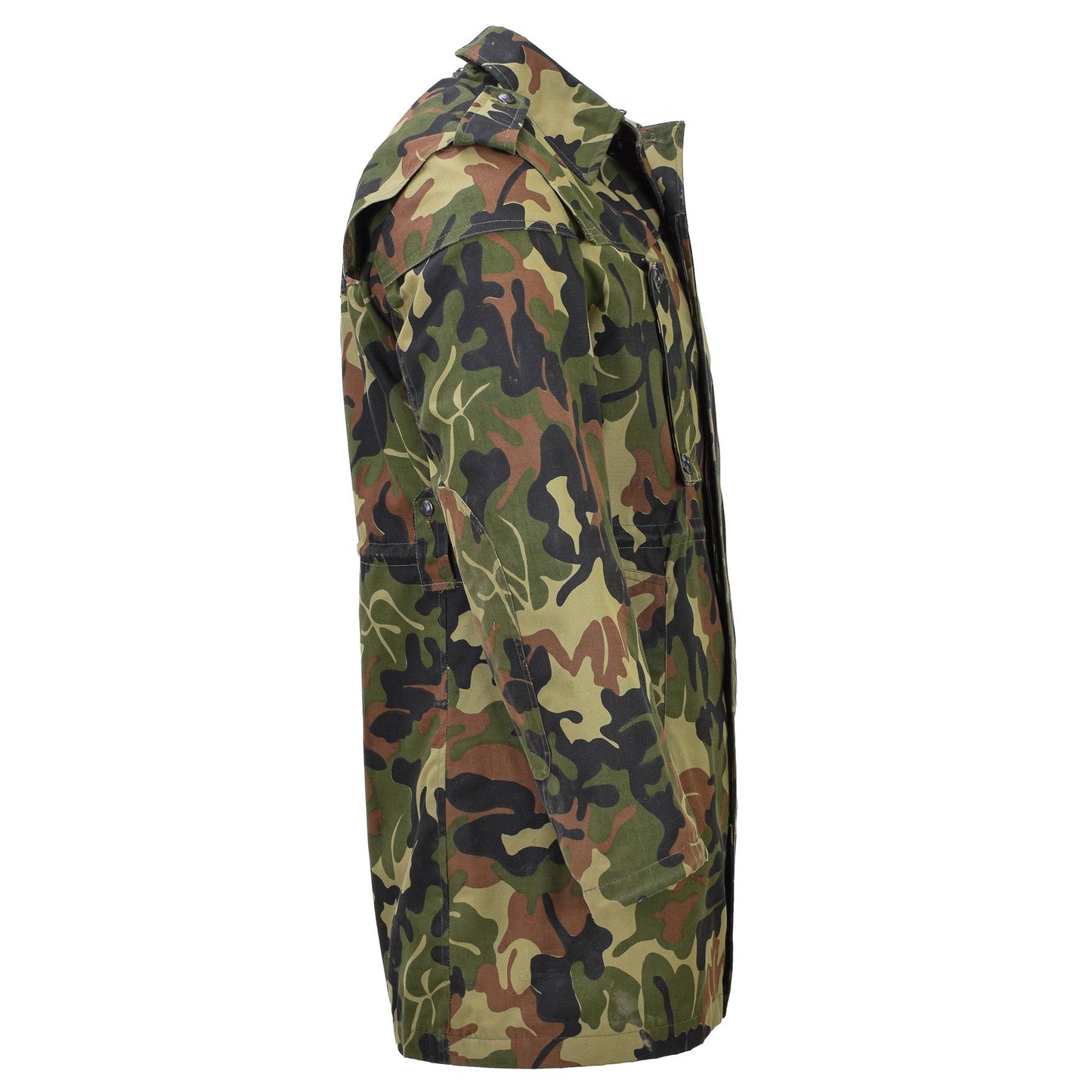 Rumunijos kariuomenės ilga lauko parka M93 su gobtuvu Leaf marginimas, Woodland kamufliažas ir reguliuojami rankogaliai.