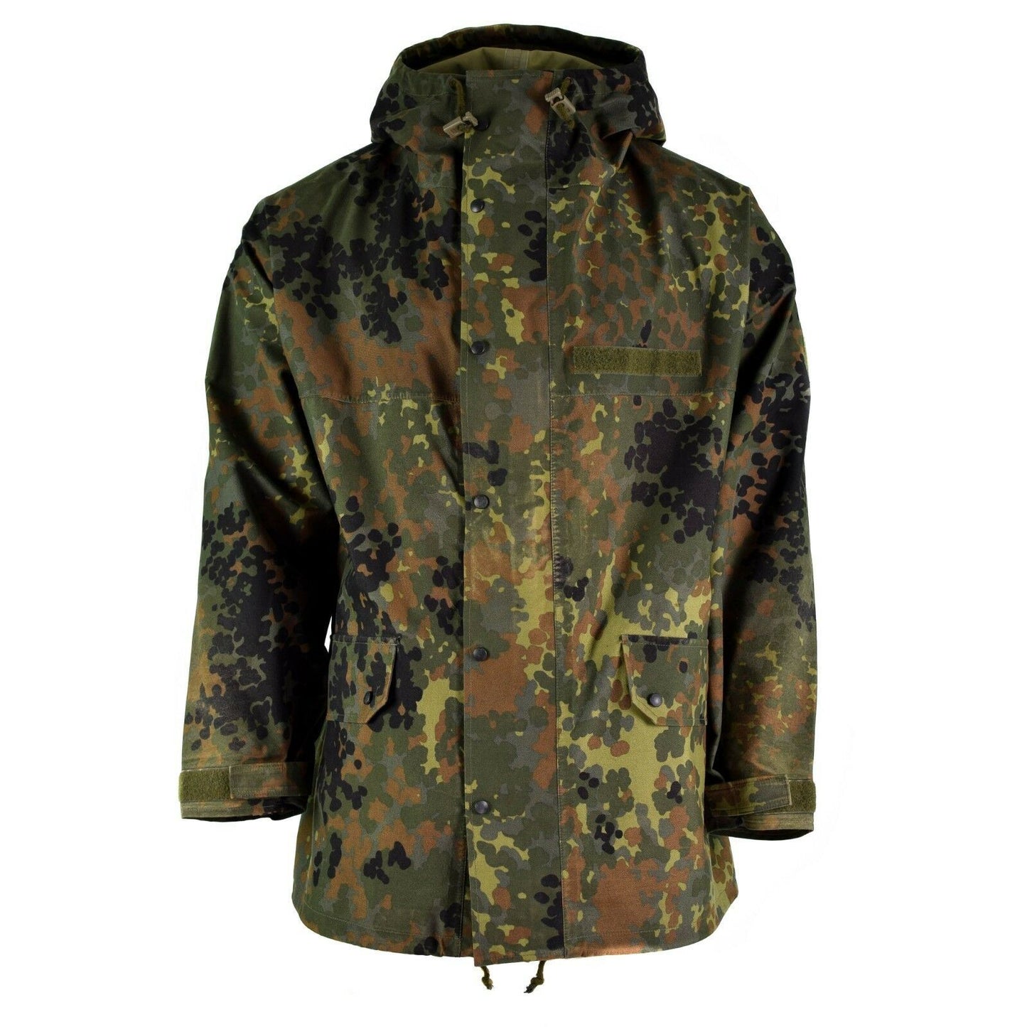 Vokietijos kariuomenės vandeniui ir vėjui atspari striukė Flecktarn marginimo su gobtuvu ir rankovių reguliavimu.