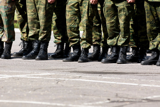 PARADINIŲ UNIFORMŲ ISTORIJA BEI REIKŠMĖ