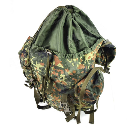 Vokietijos kariuomenės taktinė kuprinė 65L Flecktarn marginimo