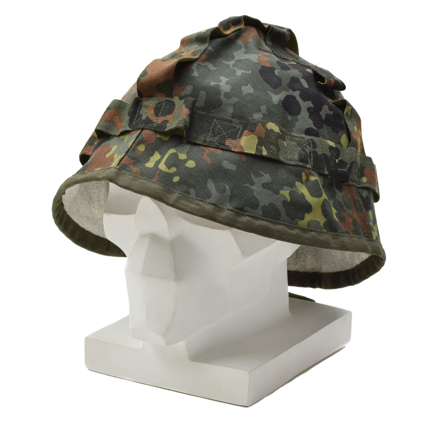 Vokietijos kariuomenės šalmo apdangalas flecktarn marginimo