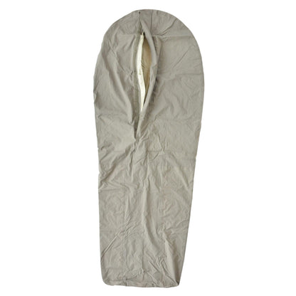 Austrijos kariuomenės neperšlampamas miegmaišio užvalkalas Gore-Tex alyvuogių spalvos, patvarus ir kvėpuojantis.