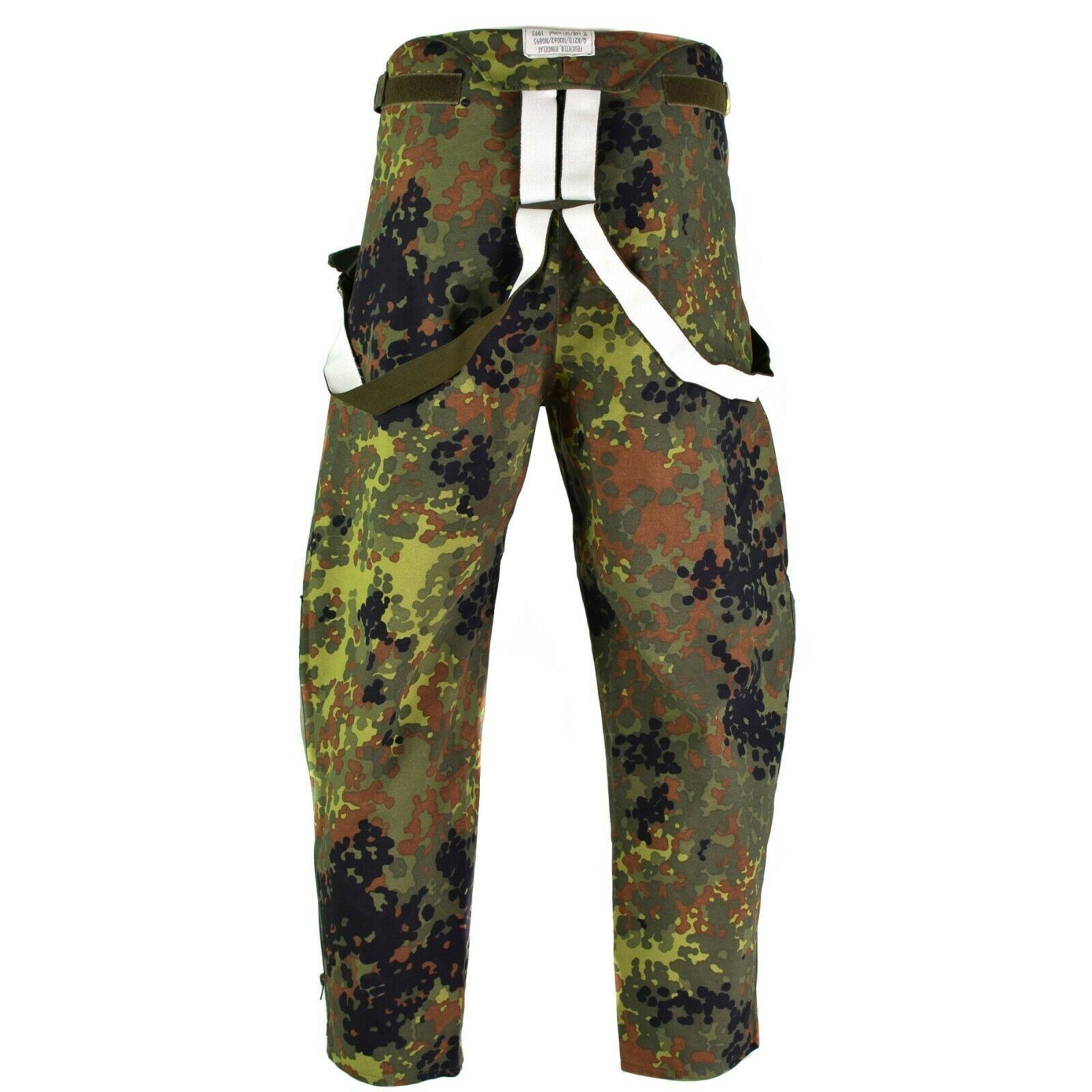 Vokiečių kariuomenės neperšlampamos kelnės su petnešomis Flecktarn marginimo, pagamintos iš Gore-Tex medžiagos.