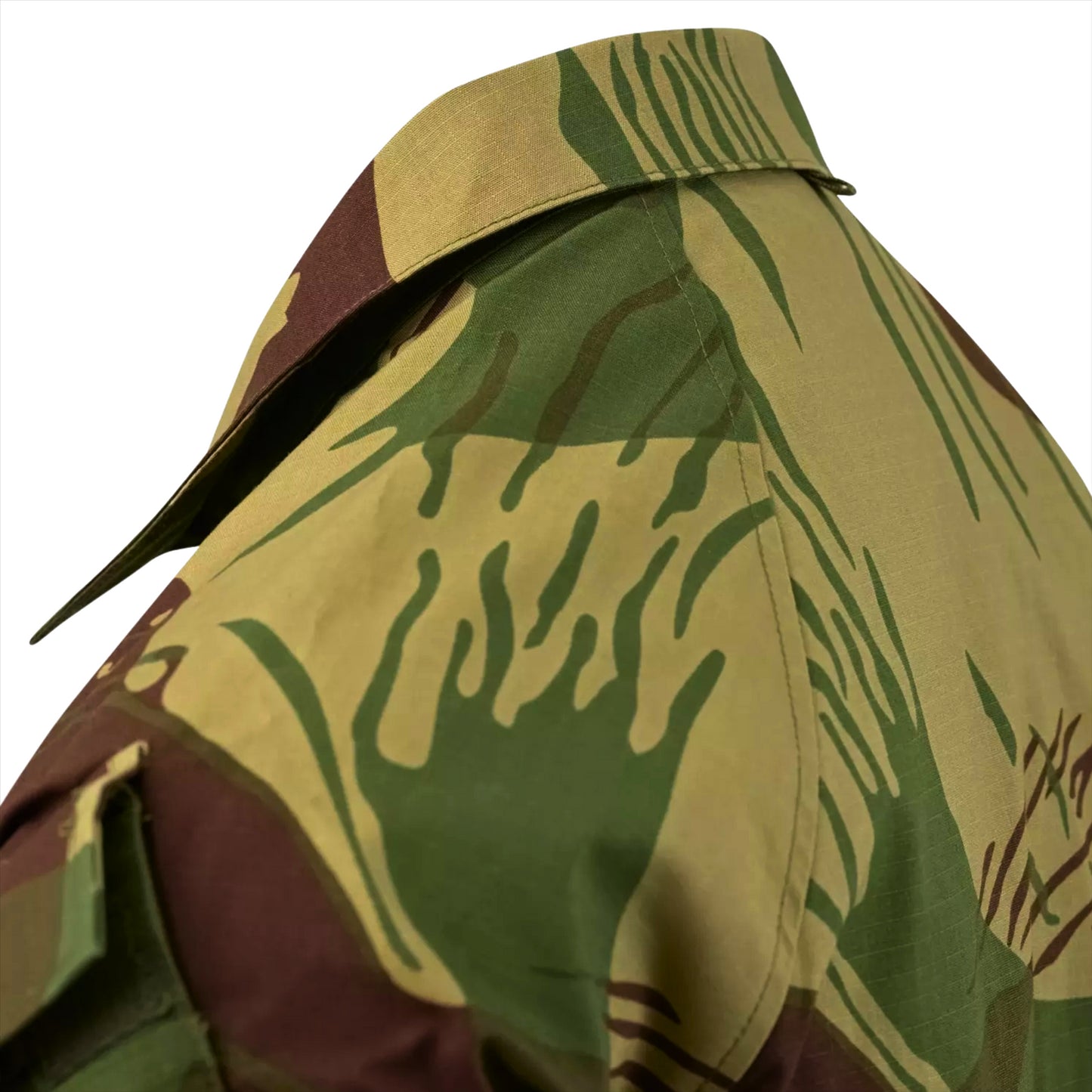 Helikon-Tex Raid taktiniai marškiniai su sutvirtintais alkūnių intarpais ir kamufliažiniu audiniu.