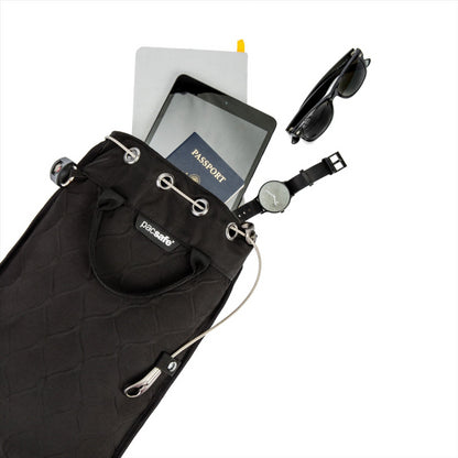 Pacsafe Travelsafe GII 5L krepšys atsparus pjovimui su užrakinama spyna saugai keliaujant.