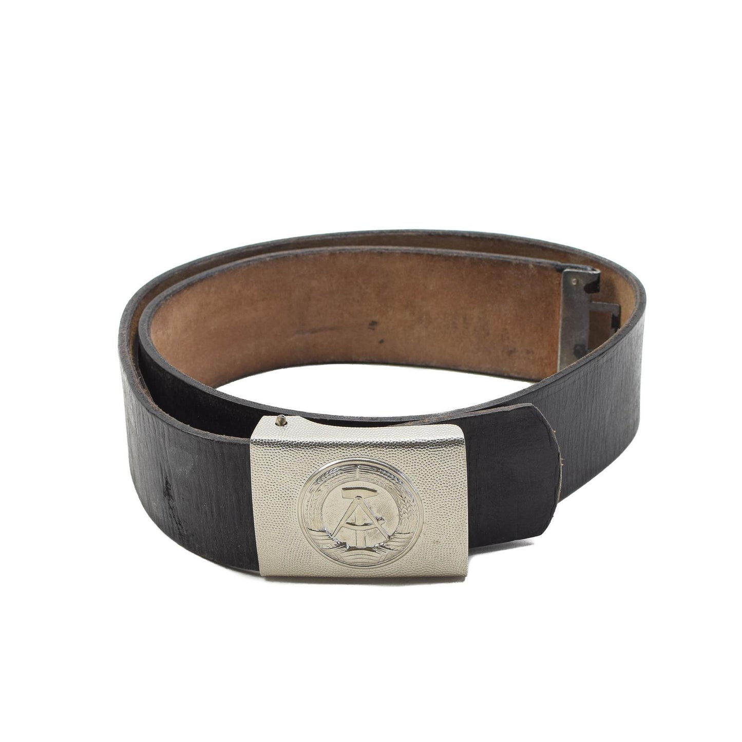 Rytų Vokietijos kariuomenės odinis diržas su spaustukine sagtimi juodas